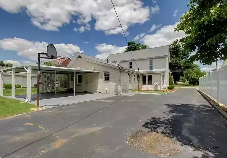 408 E Main St — Photo 55