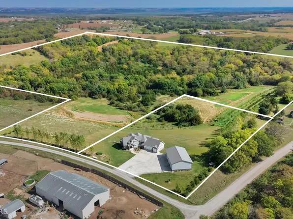 24479 Elthon Pl, Swan, IA 50252