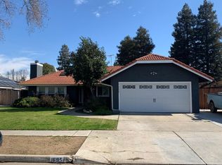 1695 Holly Ave, Clovis, CA 93611