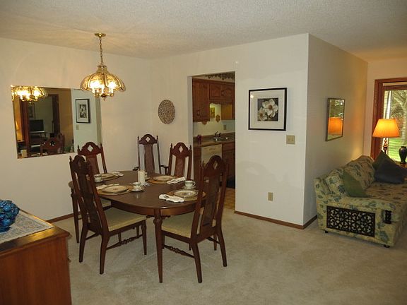4th image of 2040 Stockinger Dr