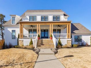 1030 Oak Ln, Roswell, GA 30075