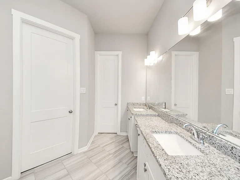 24754 Levante Dr — Photo 47