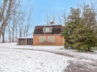 11 Pacific Rd, Carrollton, OH 44615