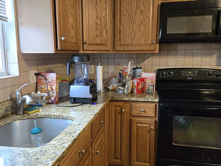 25 Columbia Ave #25 — Photo 4