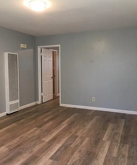 631 Cummins Way — Photo 2