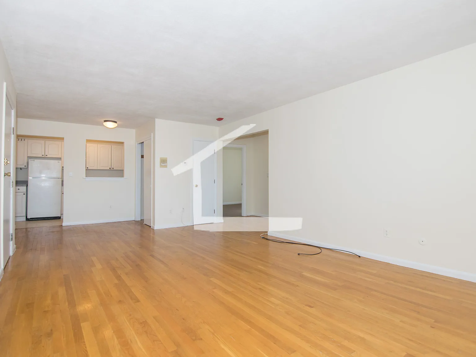 2 bed, 750 sqft, $2,950 — Photo 1