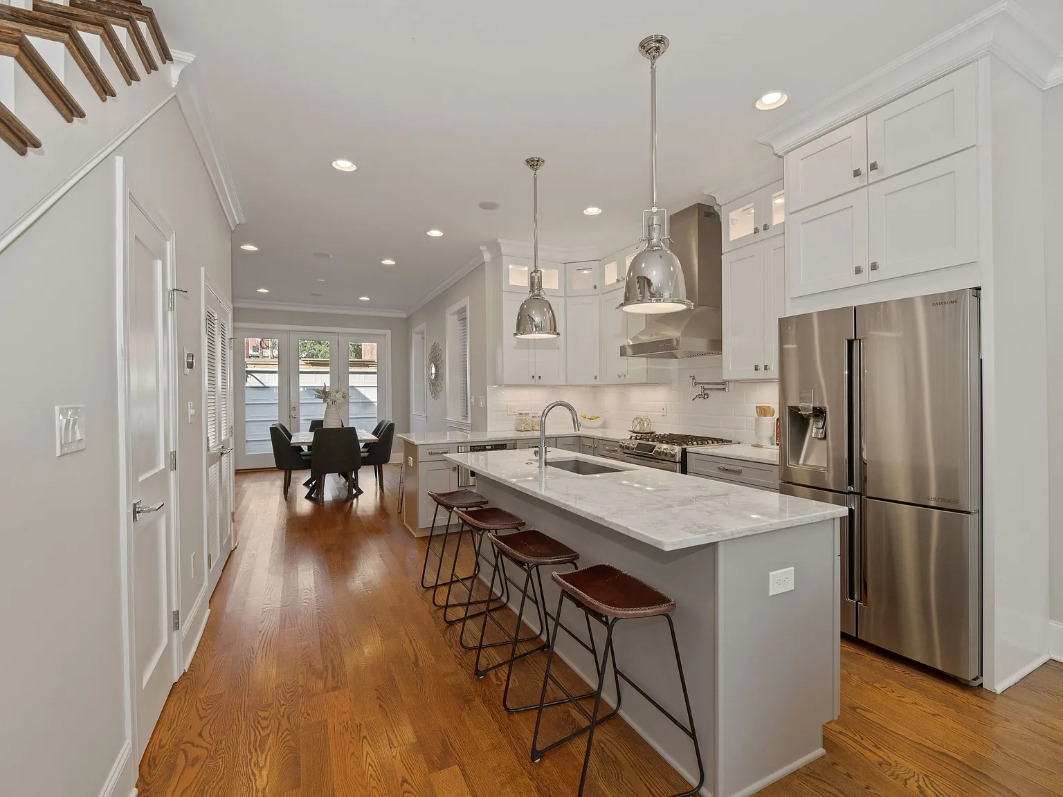 3 bed, 1500 sqft, $5,000 — Photo 3