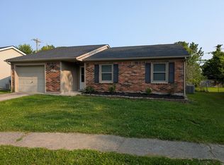 3477 Royal Wood Rd, Lexington, KY 40515