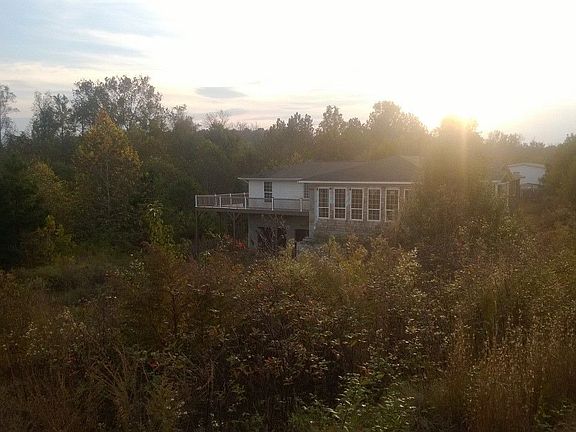3rd image of 157 Homes Pond Ln