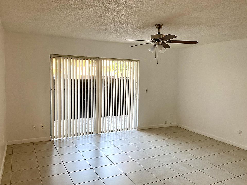 1st image of 9001 SW 138th St