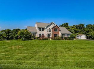 126 Junction Rd, Hampton, NJ 08827