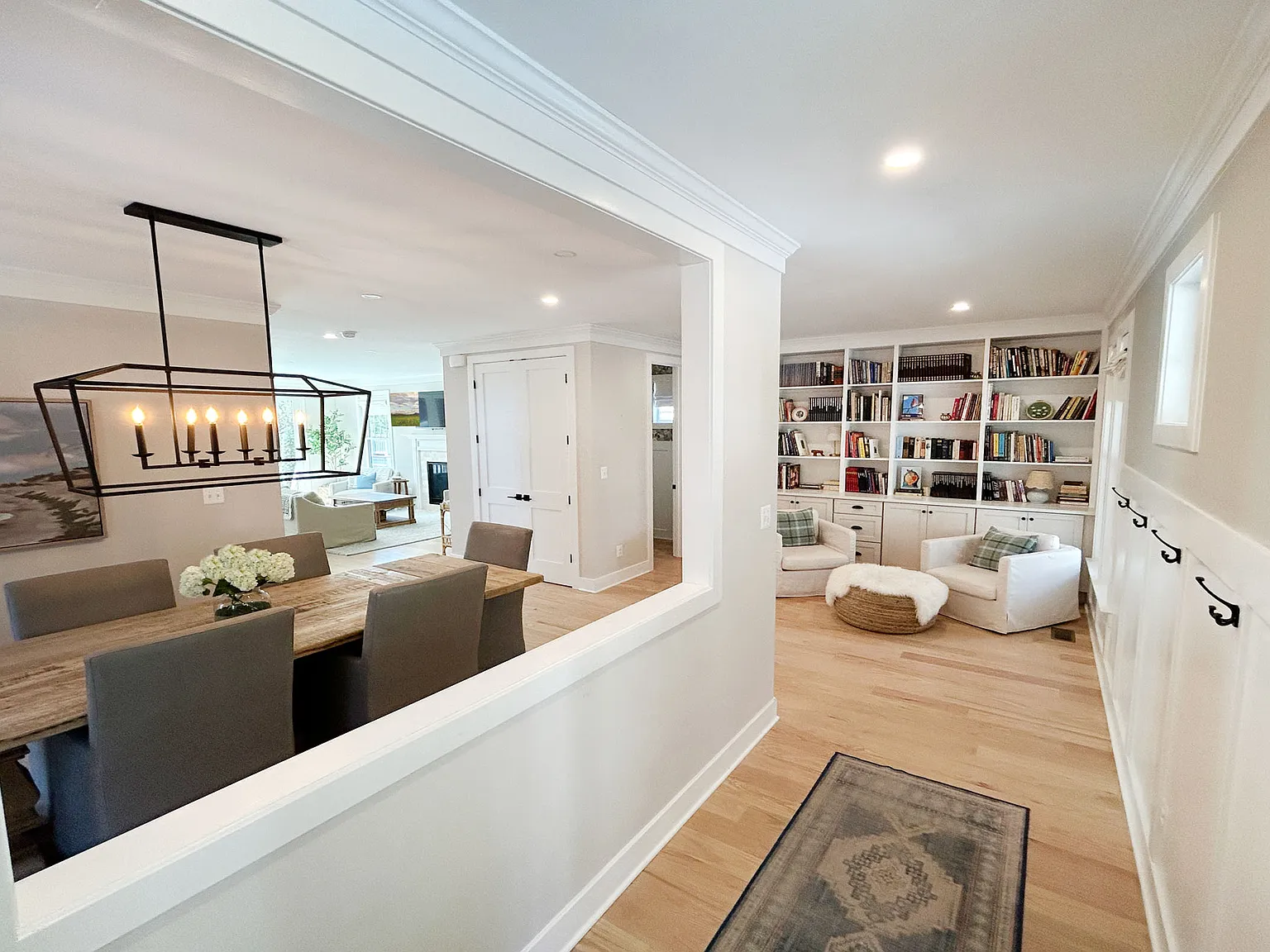 4 bed, 4.5 bath, 4000 sqft, $7,500 — Photo 3