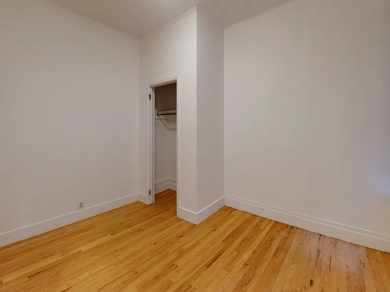 501 E 84th St #4N — Photo 8
