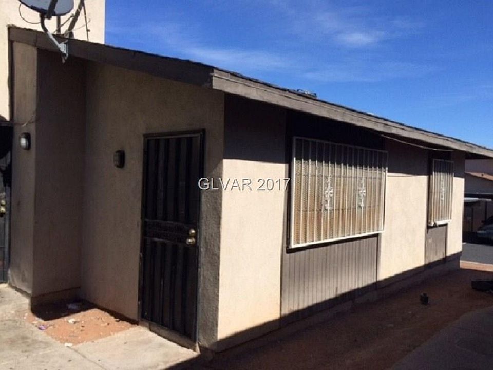 1st image of 220 N Bruce St