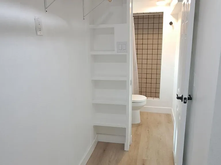 626 E 3rd St #628 — Photo 4