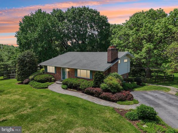 3217 Wood Ave, Burtonsville, MD 20866
