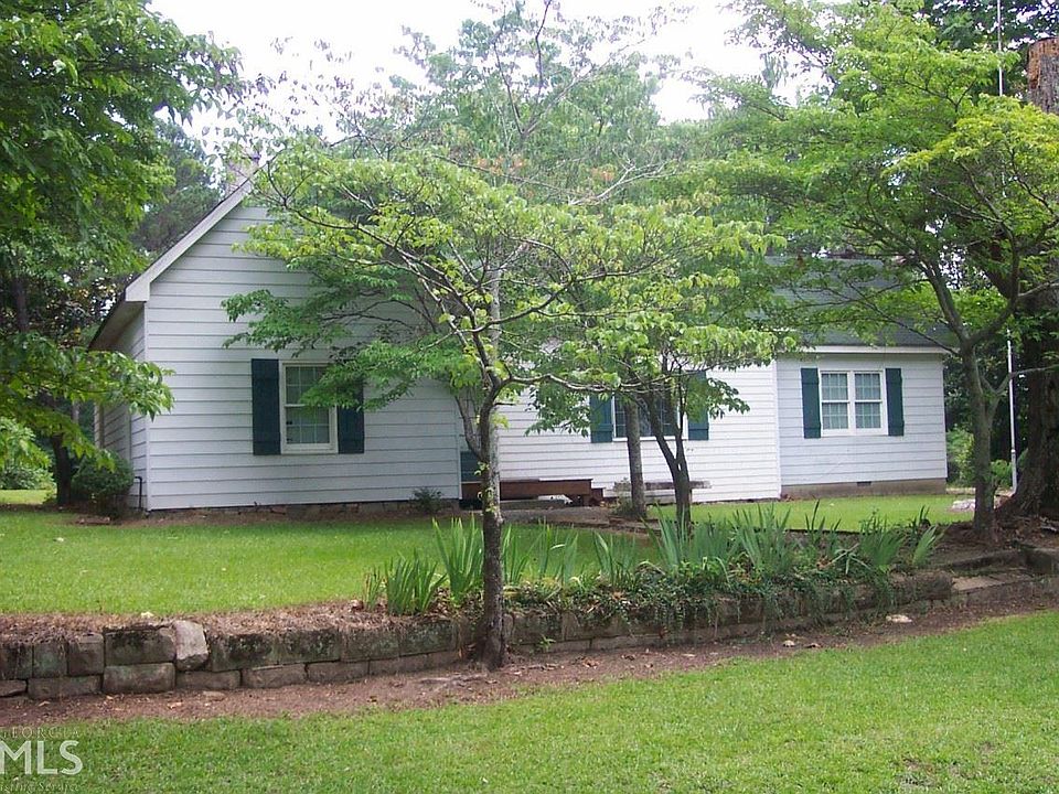 1st image of 2952 Skyland Dr