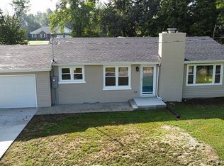 933 Highway 11 S, Beattyville, KY 41311