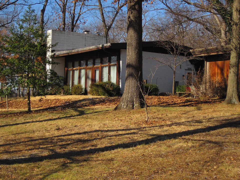 2nd image of 1200 Seiler Rd
