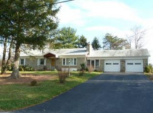 4590 Paradise Rd, Dover, PA 17315