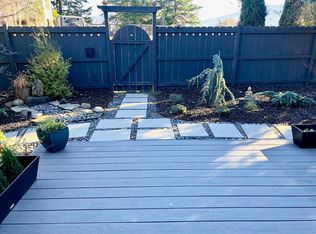 7681 Adams Rd, Talent, OR 97540