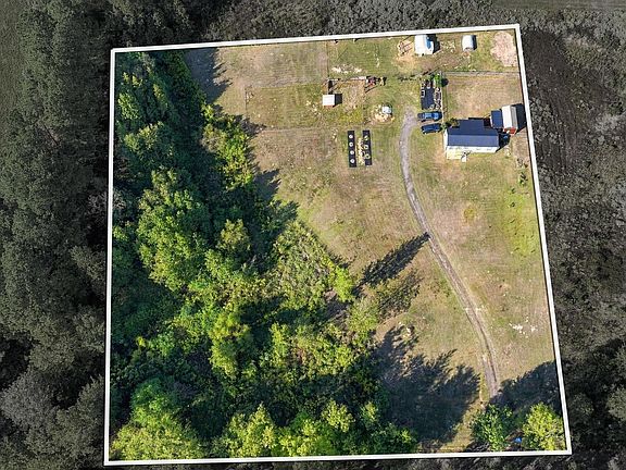 2nd image of 7792 Arrowwood Rd