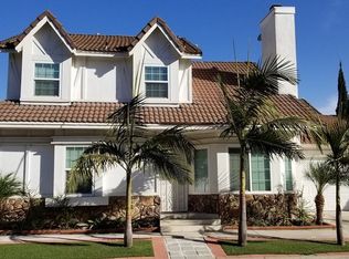 317 Potomac Cmn, Santa Ana, CA 92704