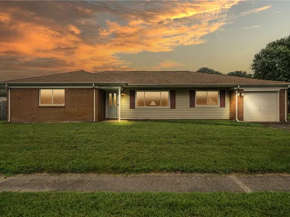 3324 Guenevere Dr, Chesapeake, VA 23323