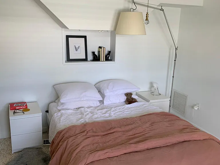 2710 Avenue C — Photo 9