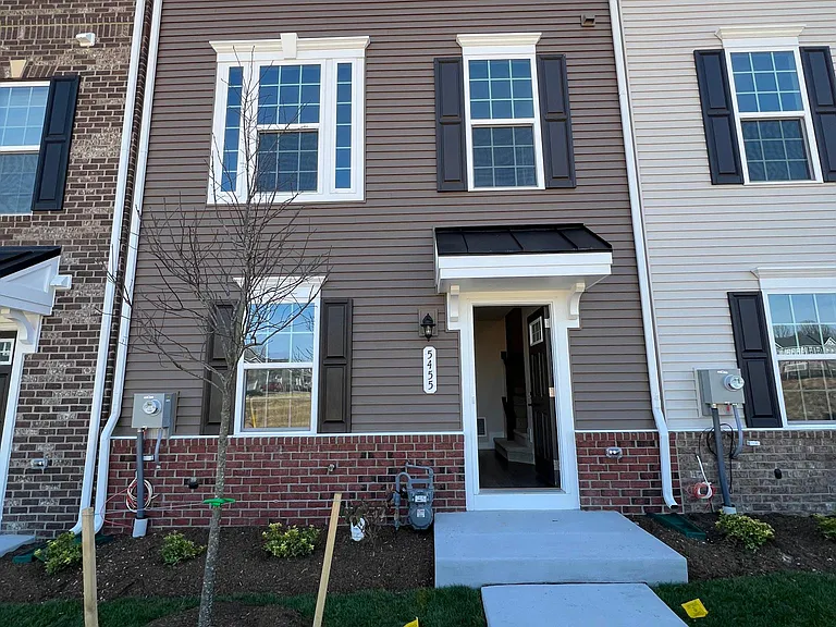 5455 Cedar Grove Dr — Photo 3
