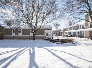 20940 E Glen Haven Cir #46, Northville, MI 48167