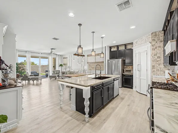 2740 W APOLLO Road, Phoenix, AZ 85041