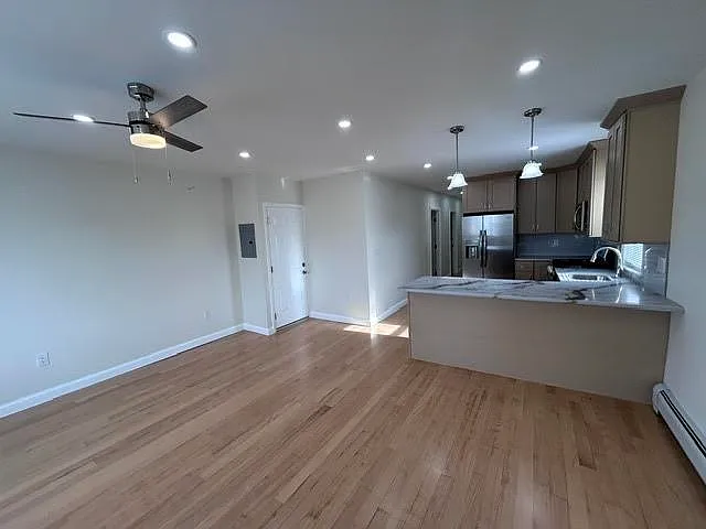 21 E 15th St #2 — Photo 7