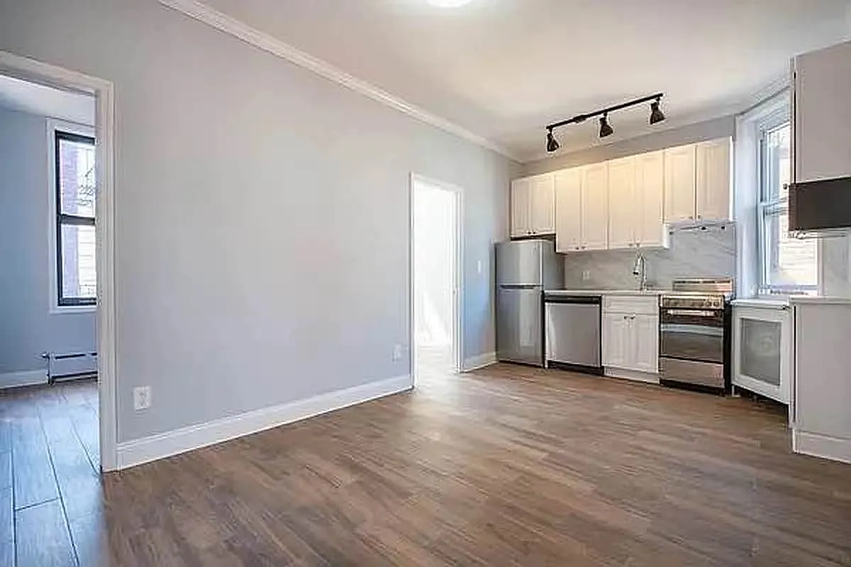 Building Photo - 34 1/2 Saint Marks Pl #12