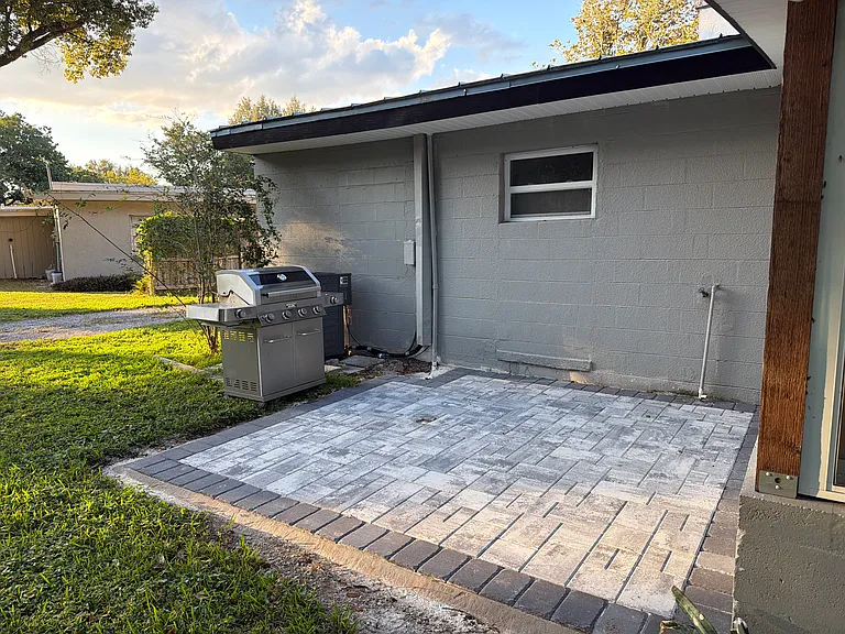 7026 Willoughby Ln — Photo 31