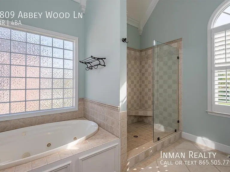 1809 Abbey Wood Ln — Photo 28