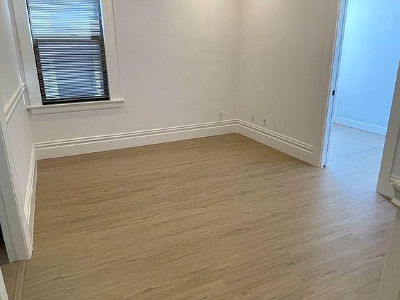 4th image of 1023 Pacific Ave