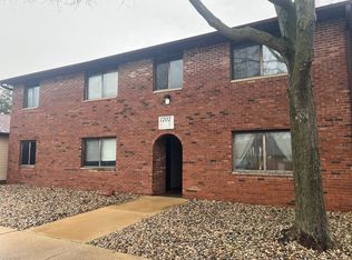 1202 Dean Dr APT 5, Urbana, IL