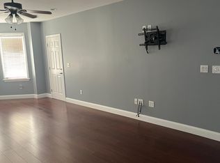 208 James St #2, New Bedford, MA 02740