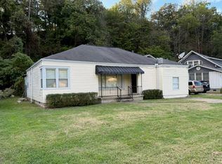 1110 N Jefferson Dr, Huntington, WV 25701