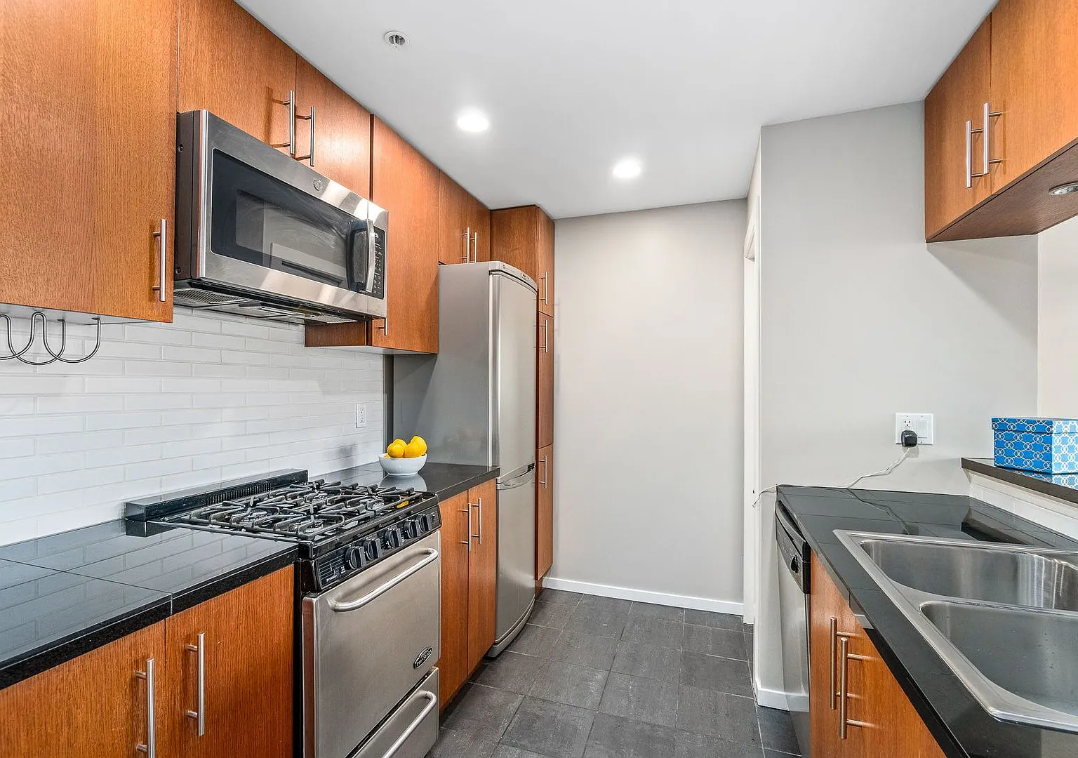 1Bd/1Ba Seattle Condo — Photo 4