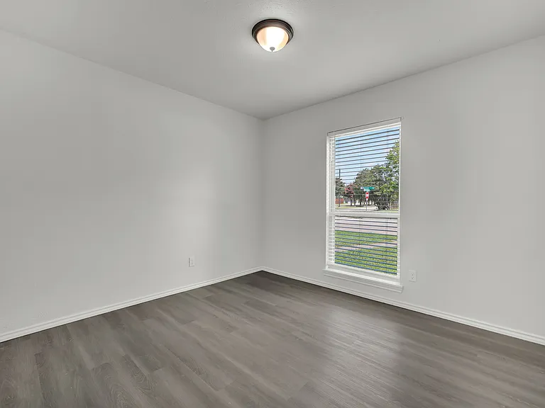 1300 Rivercrest Blvd — Photo 18