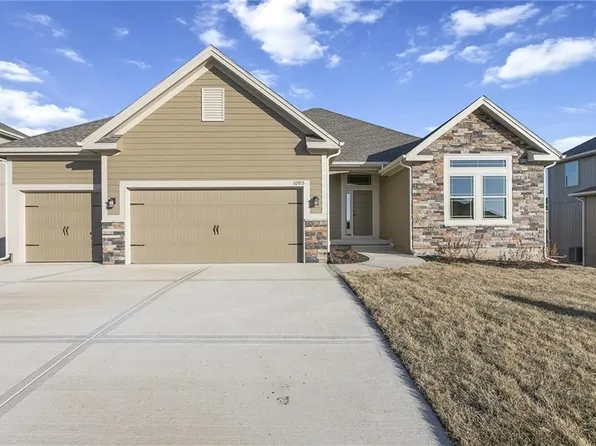 9038 N Monroe Ave, Kansas City, MO 64156