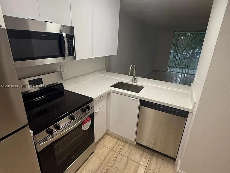 496 NW 165th Street Rd #D210 — Photo 5