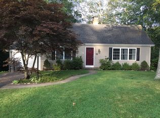 42 Norman Dr, Gales Ferry, CT 06335