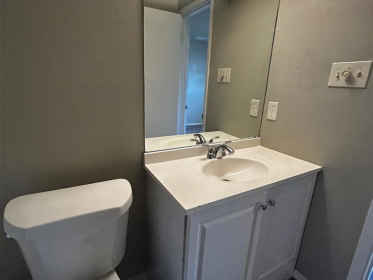 6603 Deatonhill Dr #B — Photo 19
