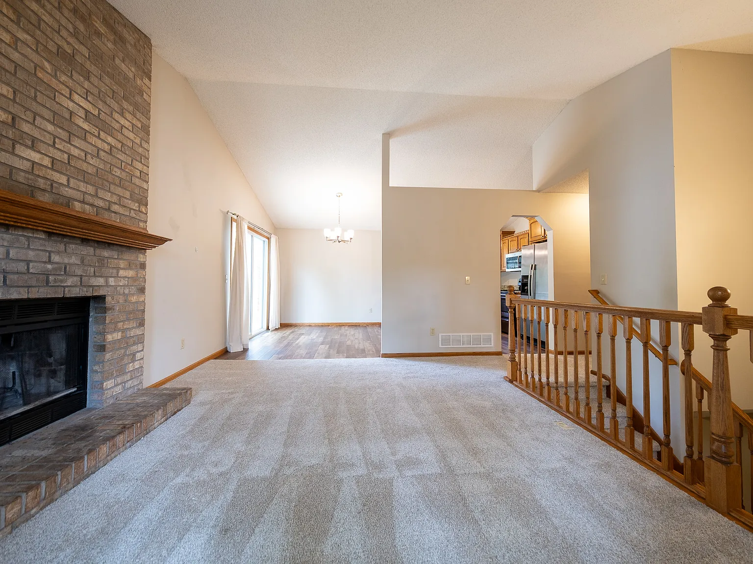 Williams Lane, Eden Prairie (7359) RS MG1 - 1 — Photo 2