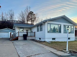 836 7th St, Havre, MT 59501