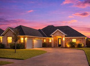 4803 Saddleback Ln, Wichita Falls, TX 76308