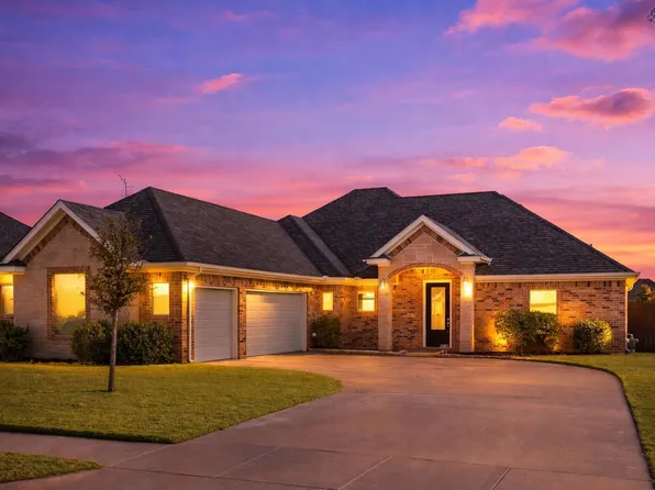 4803 Saddleback Ln, Wichita Falls, TX 76308